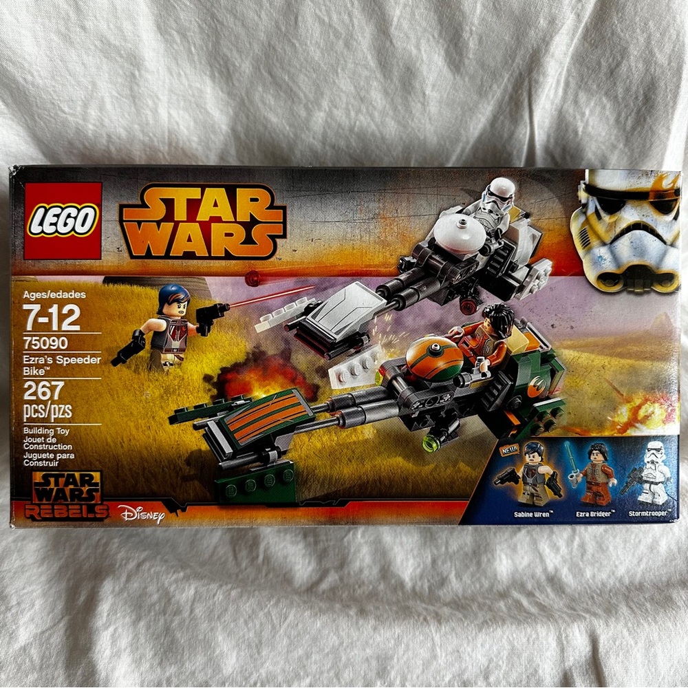 LEGO Star Wars Ezra’s Speeder Bike Set #75090